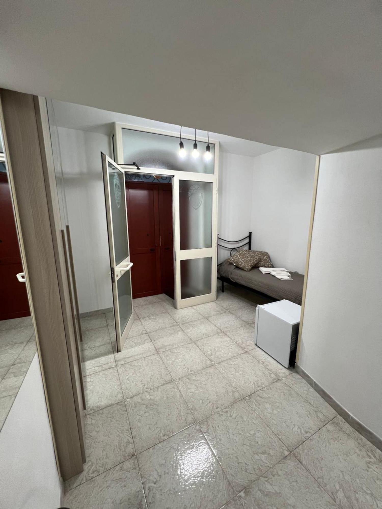 Station Rooms37 Sassari Exterior foto