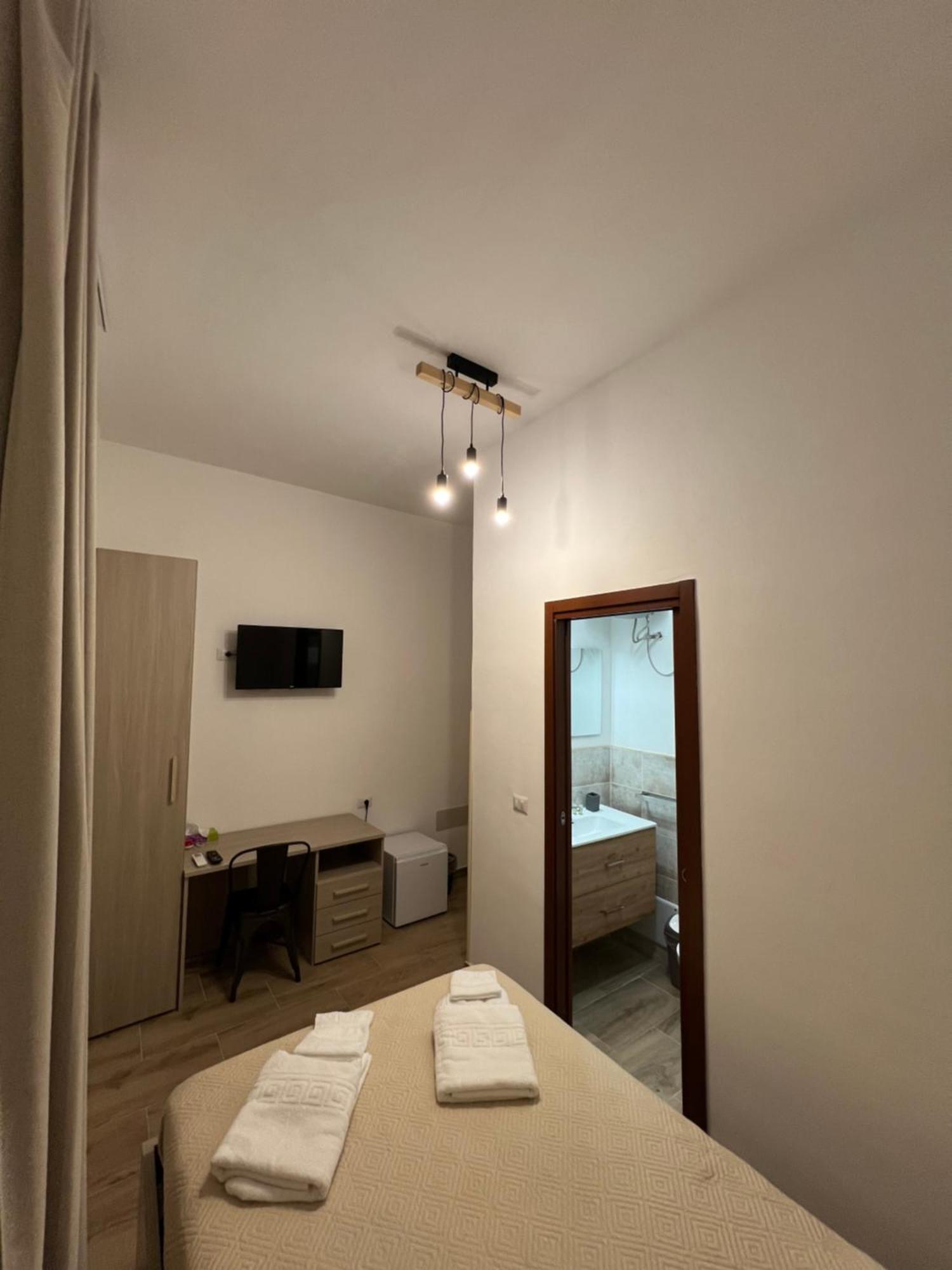 Station Rooms37 Sassari Exterior foto